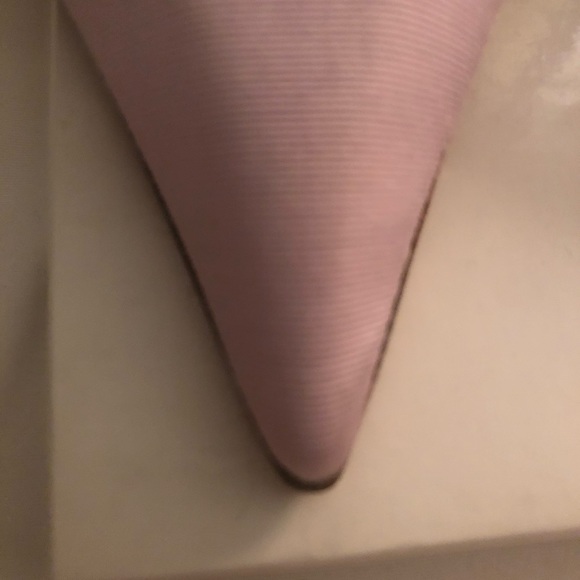 Manolo Blahnik purple satin heels - Picture 2 of 5